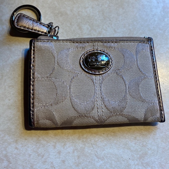 Coach Handbags - Low start coach card holder